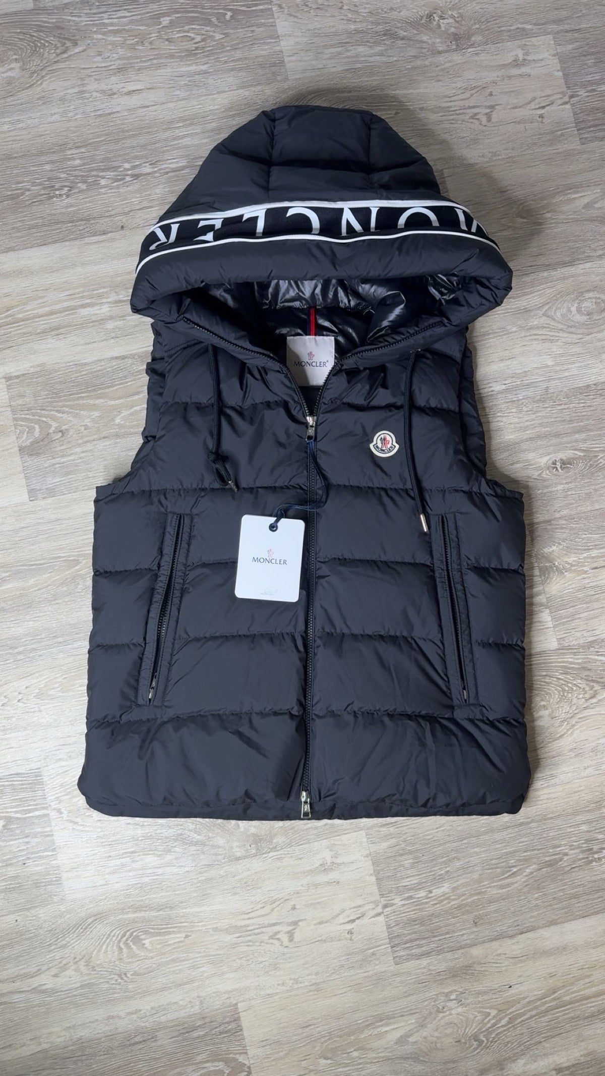 Moncler Cardamine Hooded Gilet