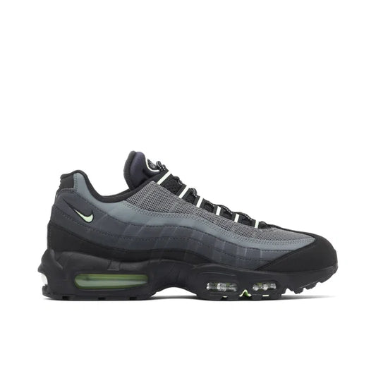 Nike Air Max 95  Black/Vapor Green/Anthracite