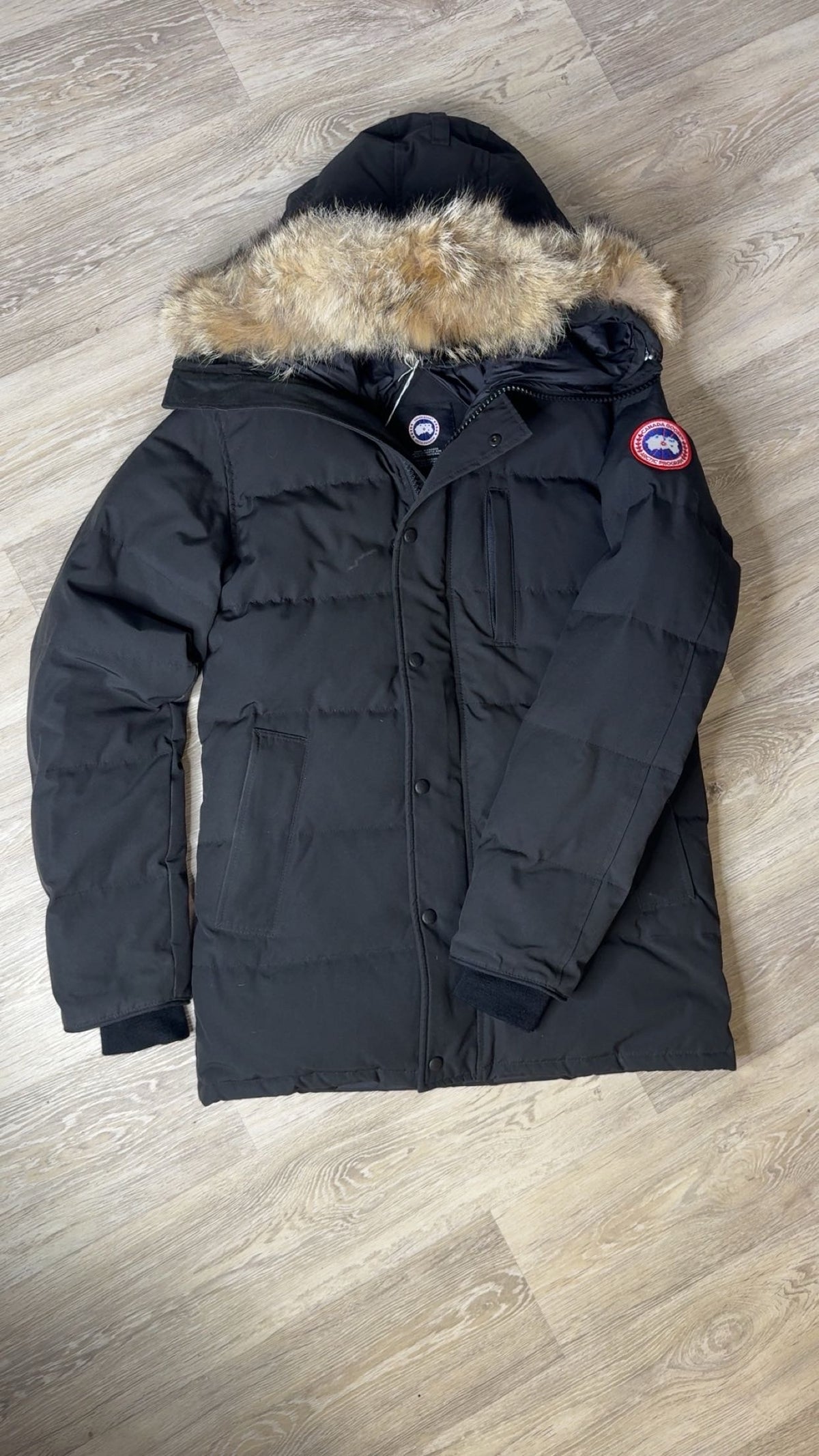 PRE-OWNED Canada Goose Carson Parka in Black