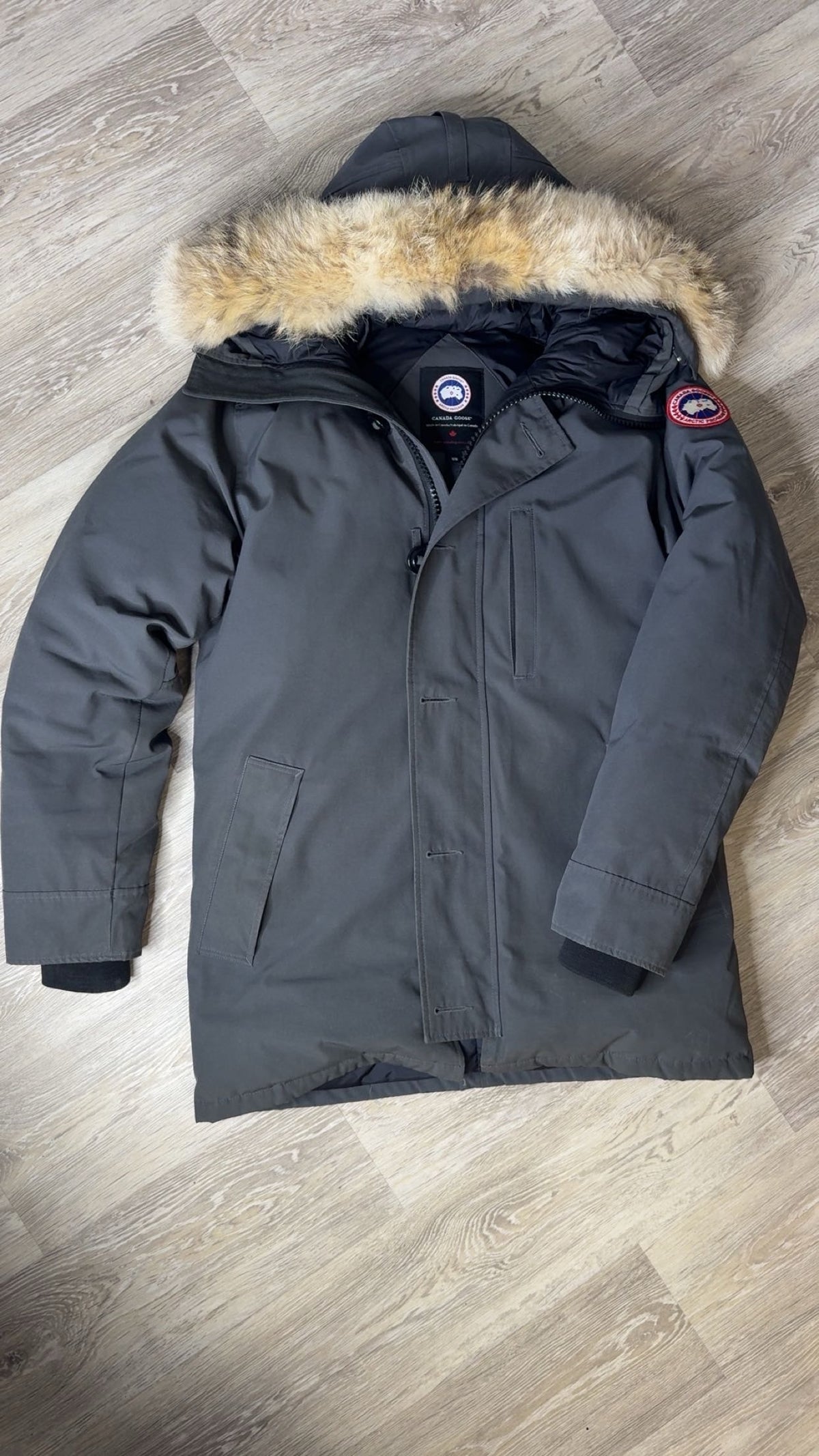 PRE-OWNED Canada Goose Chateau Parka in Grey