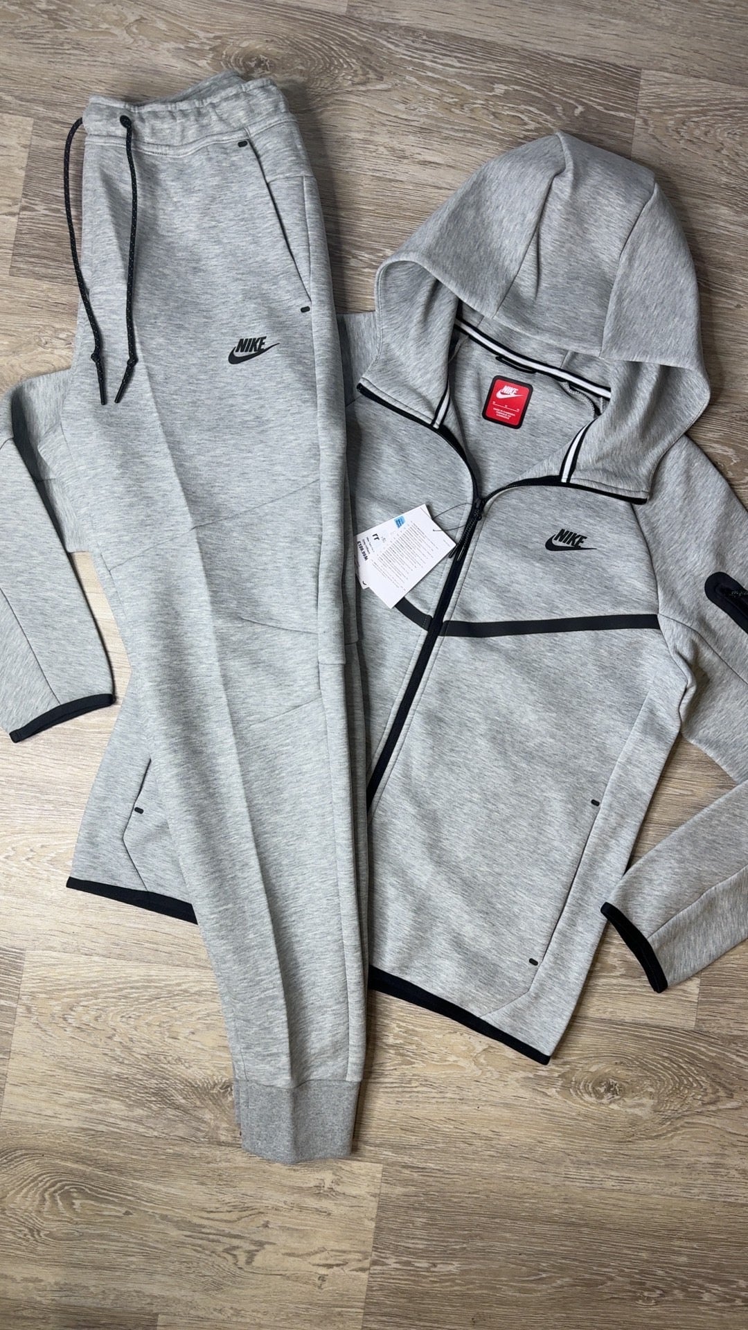 Nike Tech Fleece Tracksuit in Grey