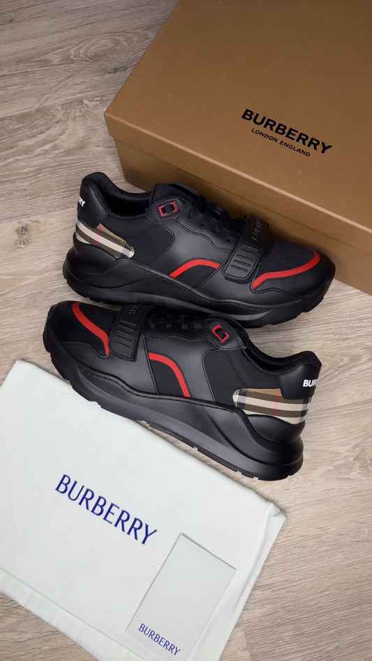 Burberry Ramsey Trainers in Black